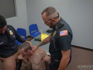 Scopata polizia ufficiale video gay primo tempo