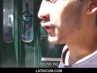 Jeune cassé latino minet a sexe vidéo avec étrange